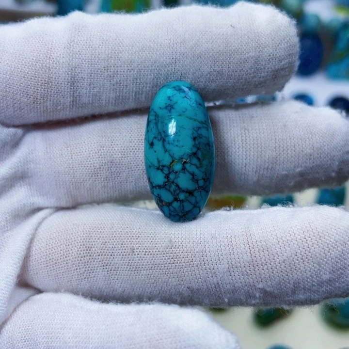 绿松石未镶嵌饰品