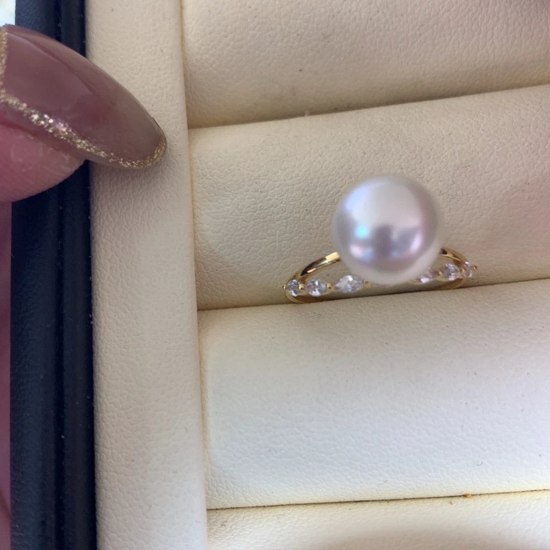 18K金镶嵌海水珍珠戒指