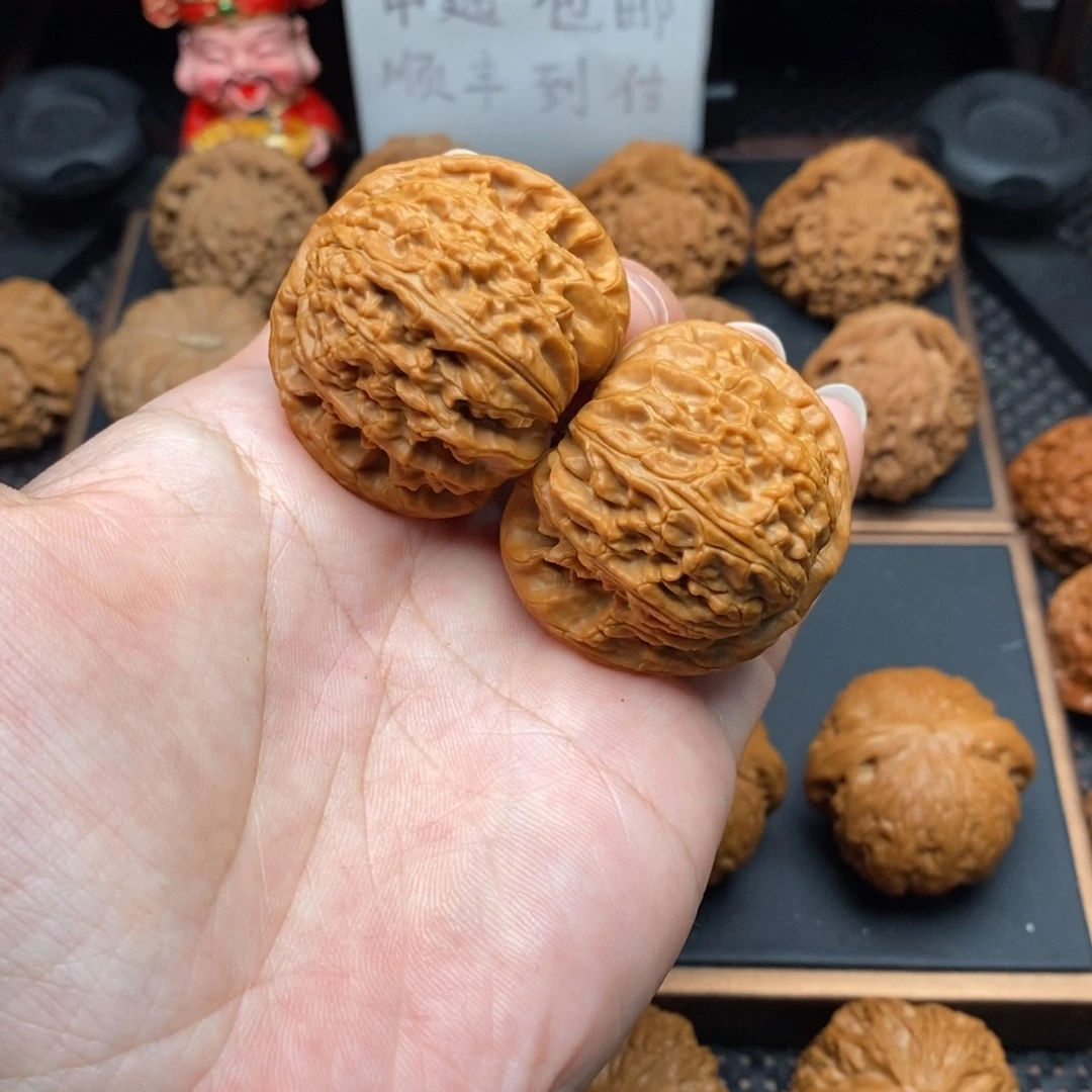 把件文玩核桃白狮子42尺特价