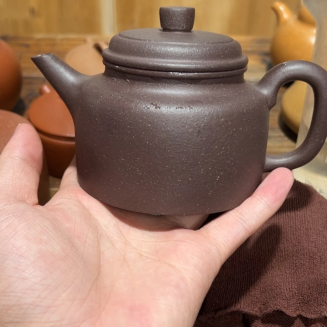 茶壶紫砂紫砂的味道很