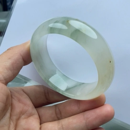 石英质玉（金丝玉）未镶嵌手镯