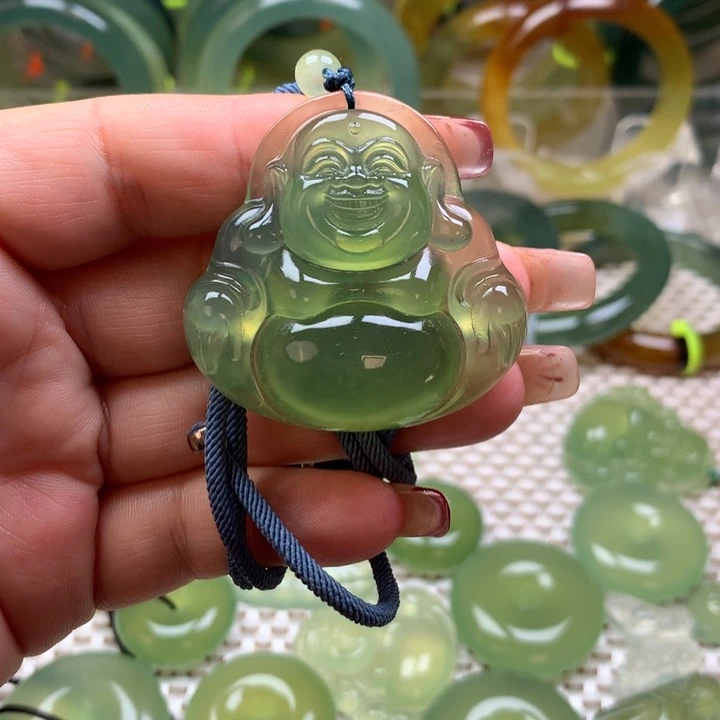 蛇纹石玉挂坠未镶嵌