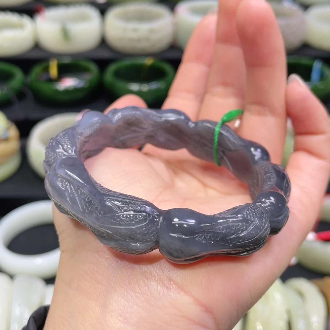 未镶嵌手镯和田玉1