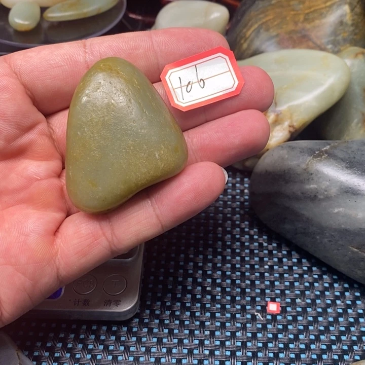 未镶嵌和田玉把件106