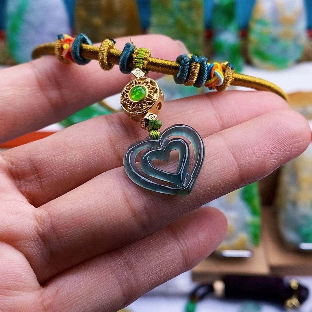 翡翠未镶嵌颈饰天然翡翠A货