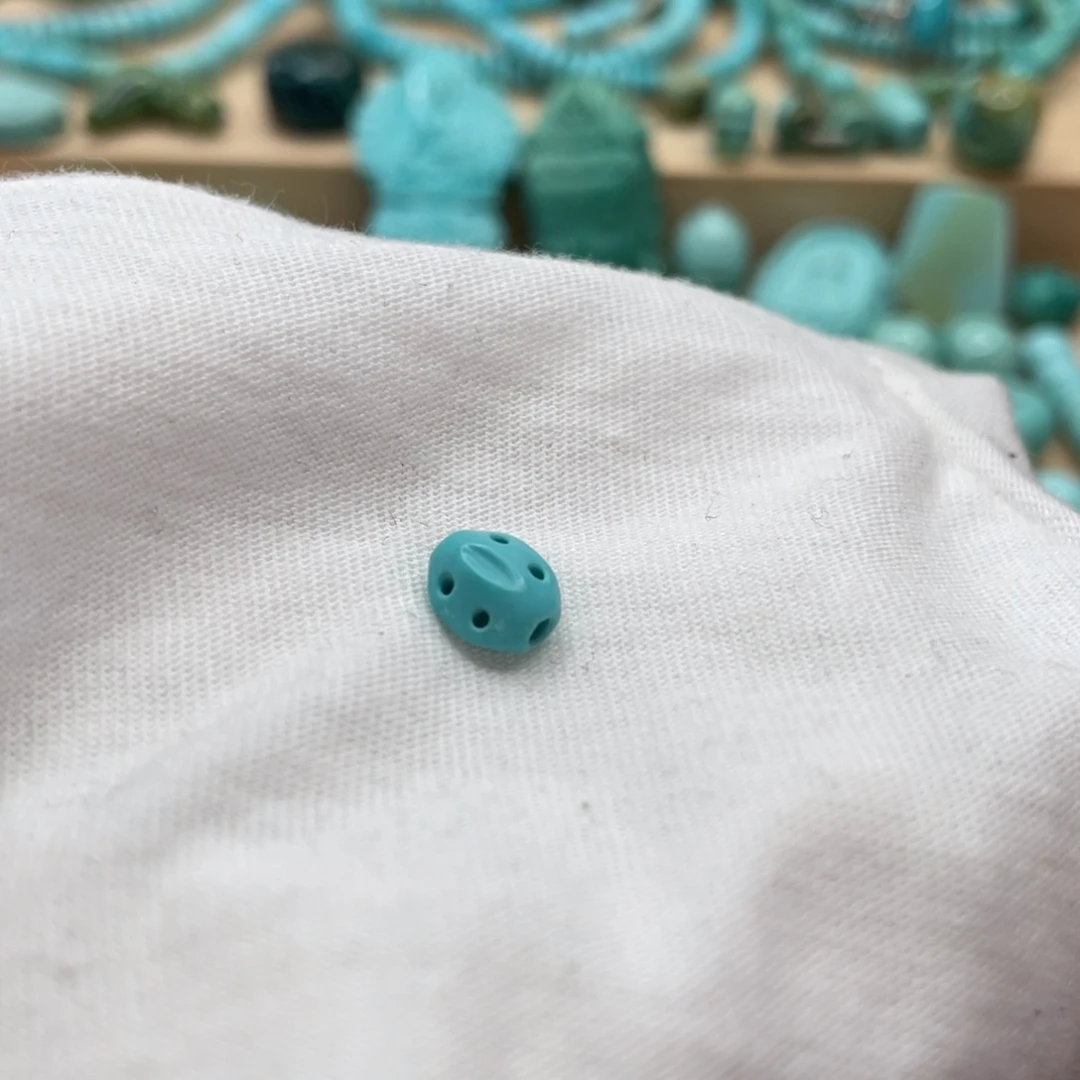 绿松石未镶嵌绿松石背云