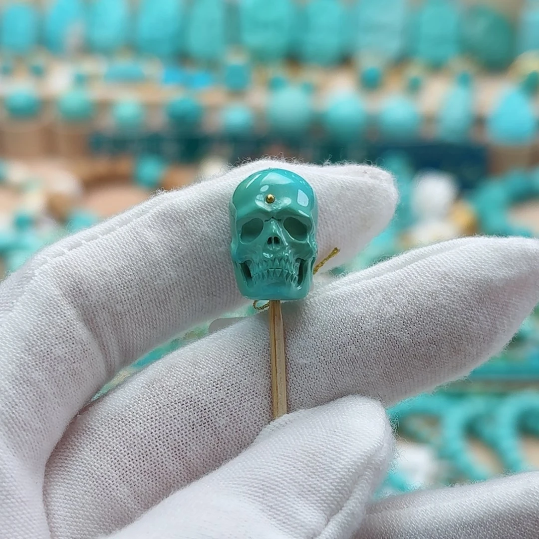 绿松石未镶嵌珠宝奇石