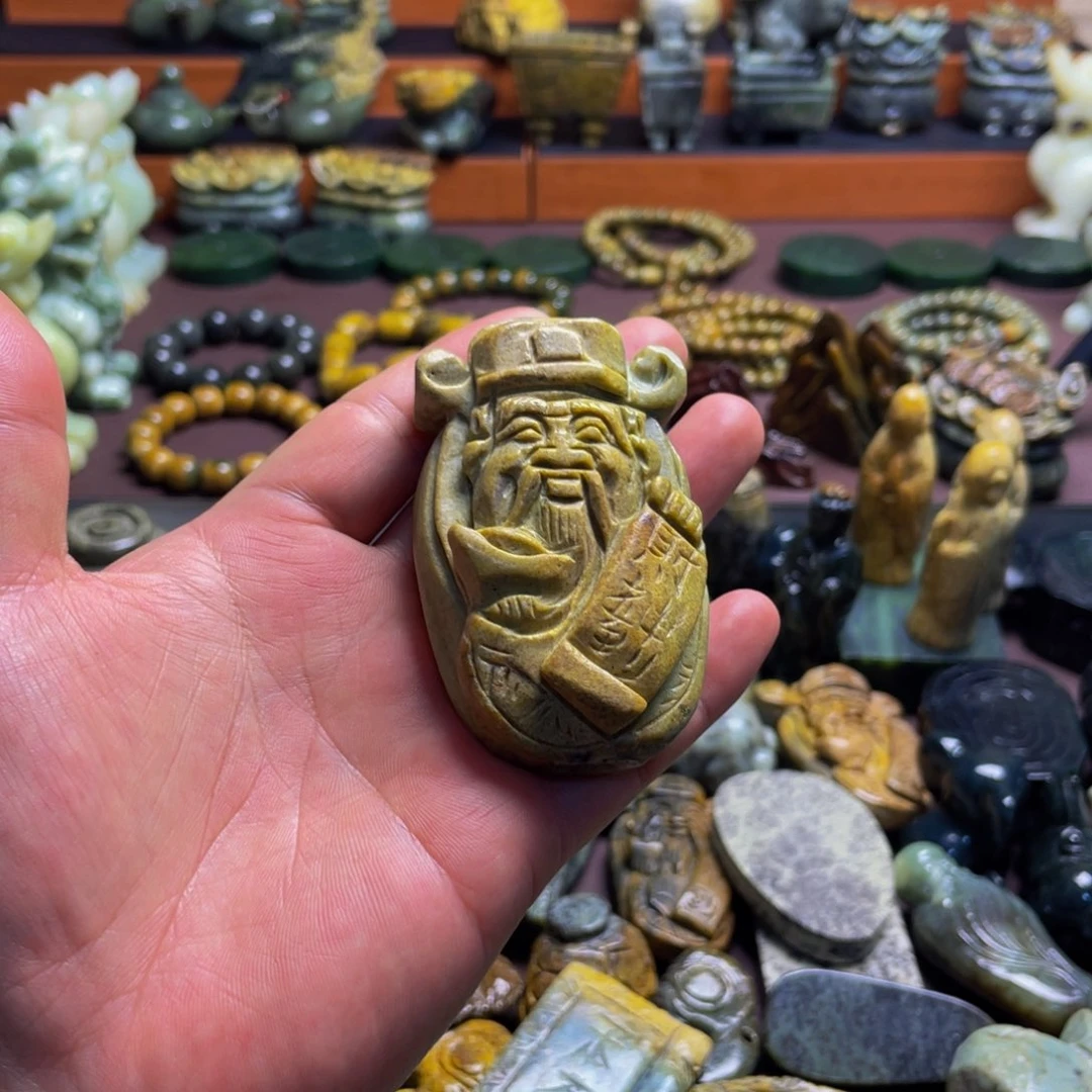 【闪购商品】未镶嵌岫岩河磨玉（透闪石质玉）挂件