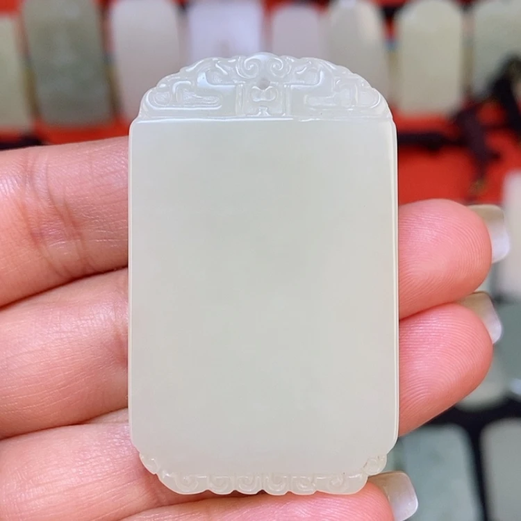 【闪购商品】颈饰未镶嵌和田玉
