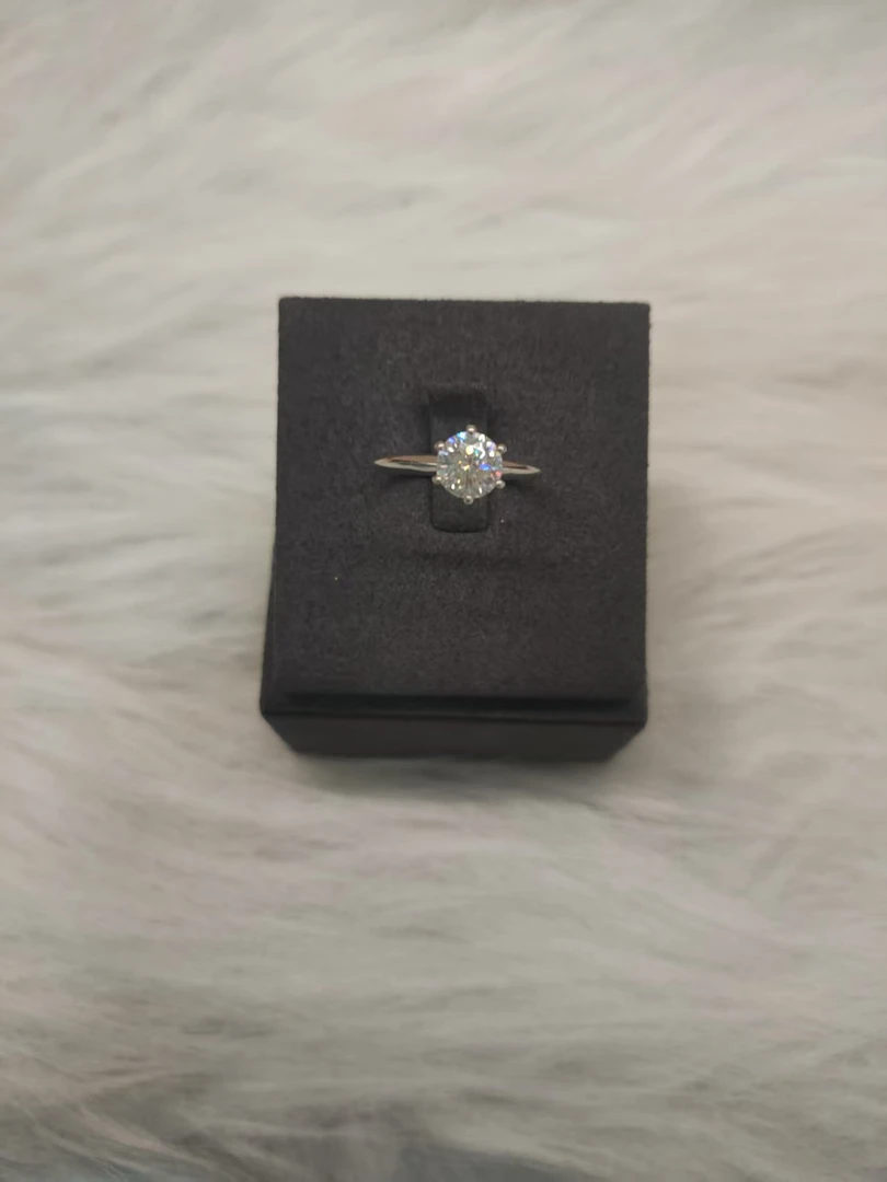 【南非婚戒】带包装 光臂T家六爪天花板多克拉可选.H