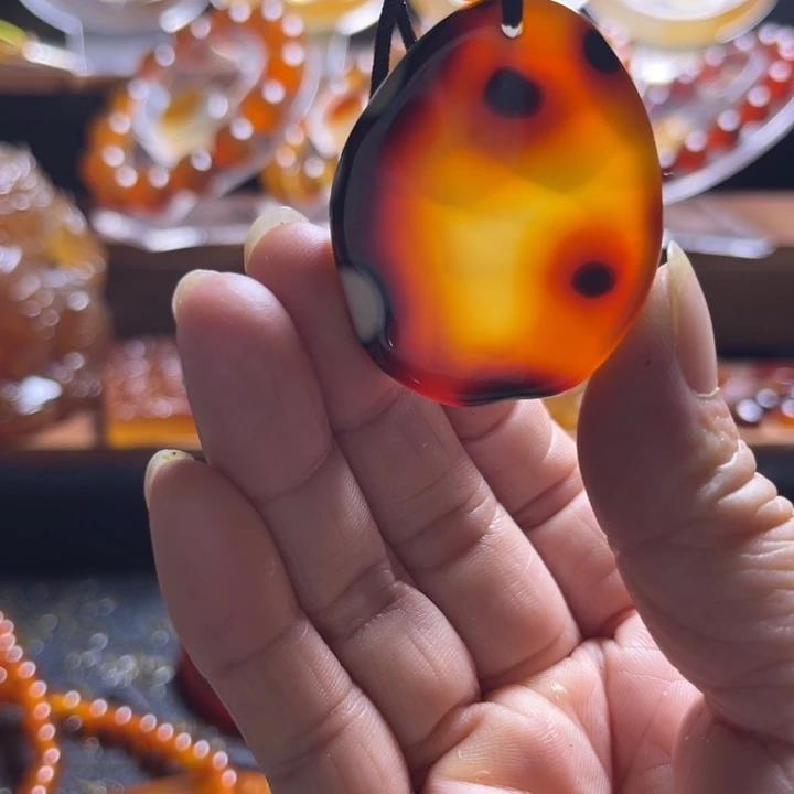 玛瑙/玉髓未镶嵌颈饰