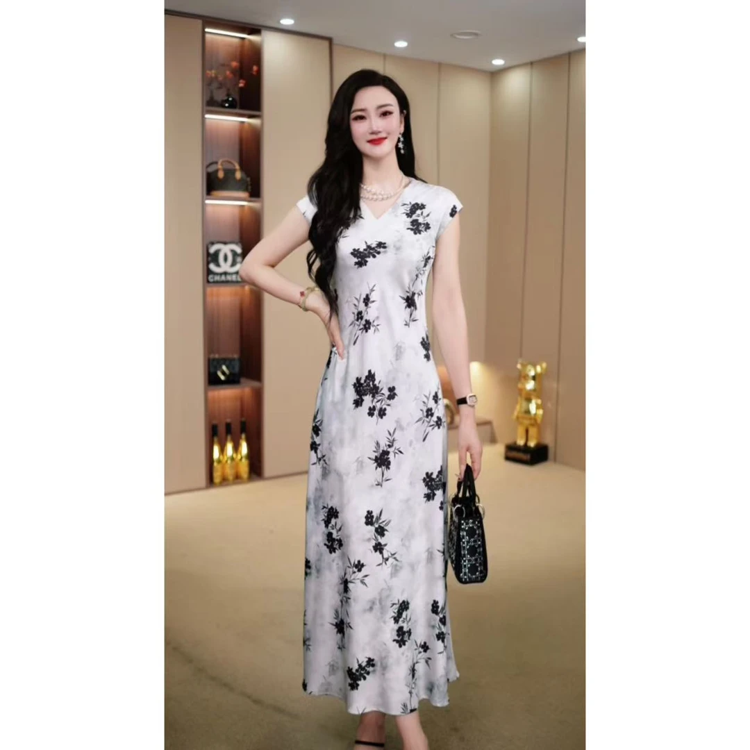 新中式国风烟雨江南素雅丝滑缎面斜裁女夏季印花气质显瘦连衣裙