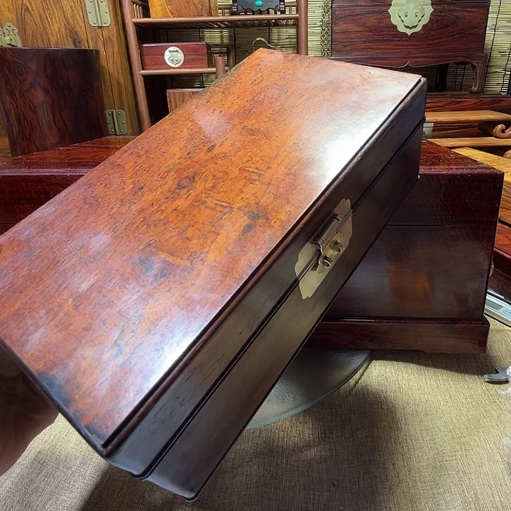 交趾黄檀（大红酸枝）南**们