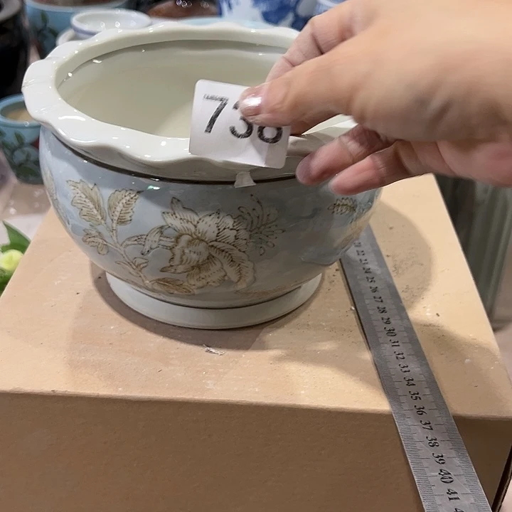 瓷片瑕。。。。。。。。。。。。。。