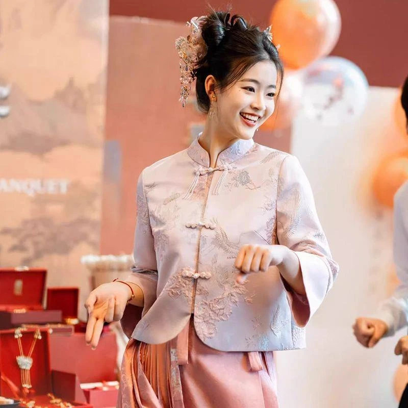 满庭芳【喜流年】新中式婚服马面裙汉服套装2025新款上衣订婚礼服