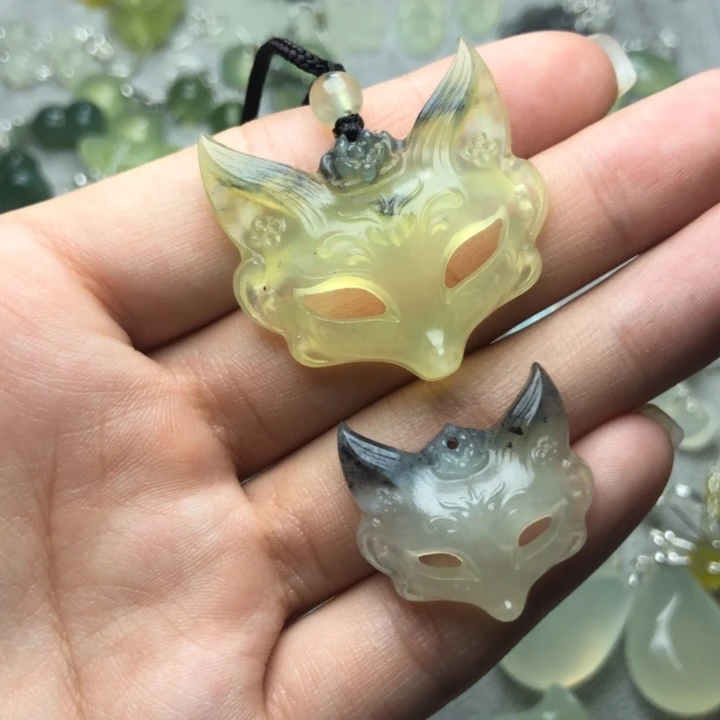 蛇纹石玉耳饰未镶嵌?****闻