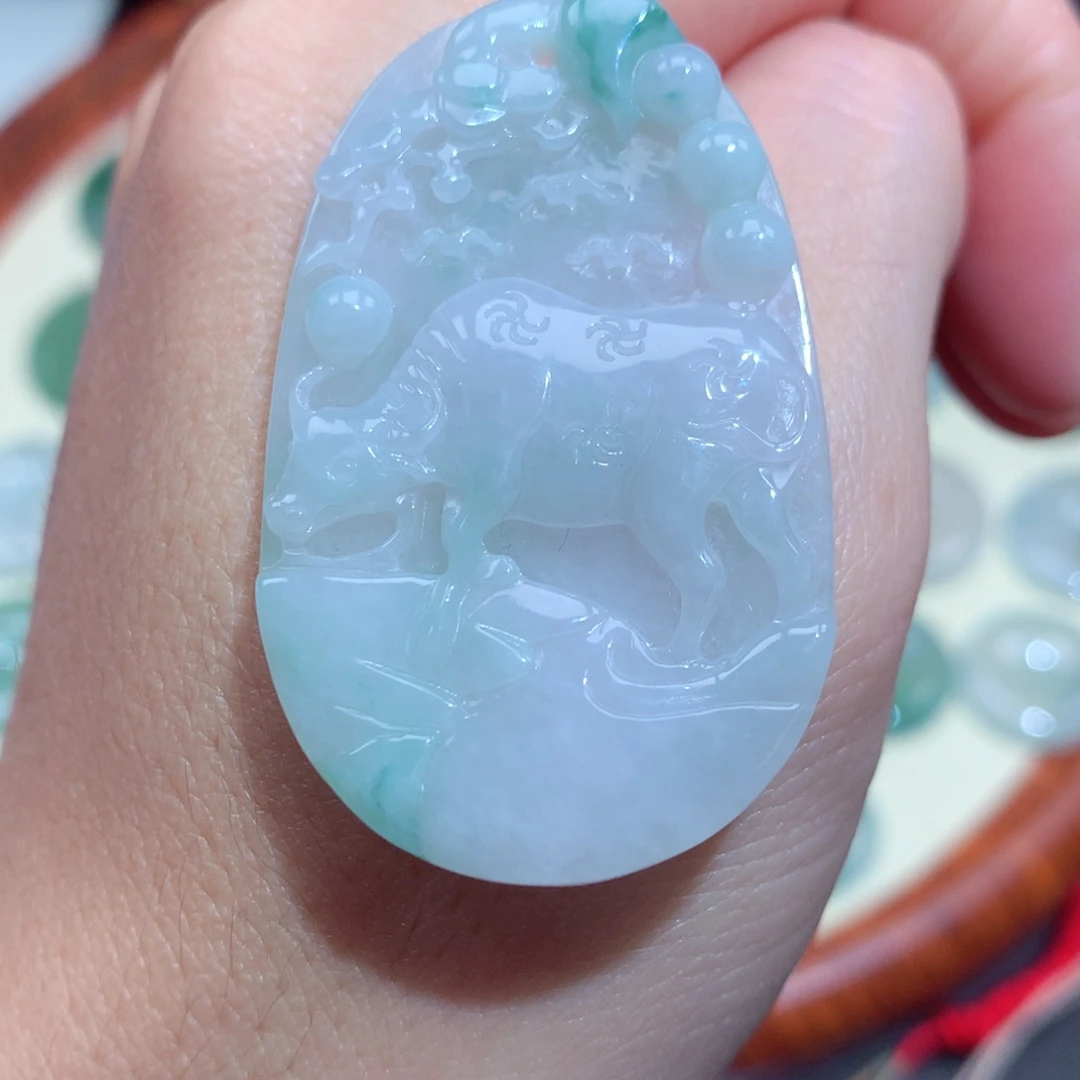 翡翠未镶嵌颈饰翡翠吊坠