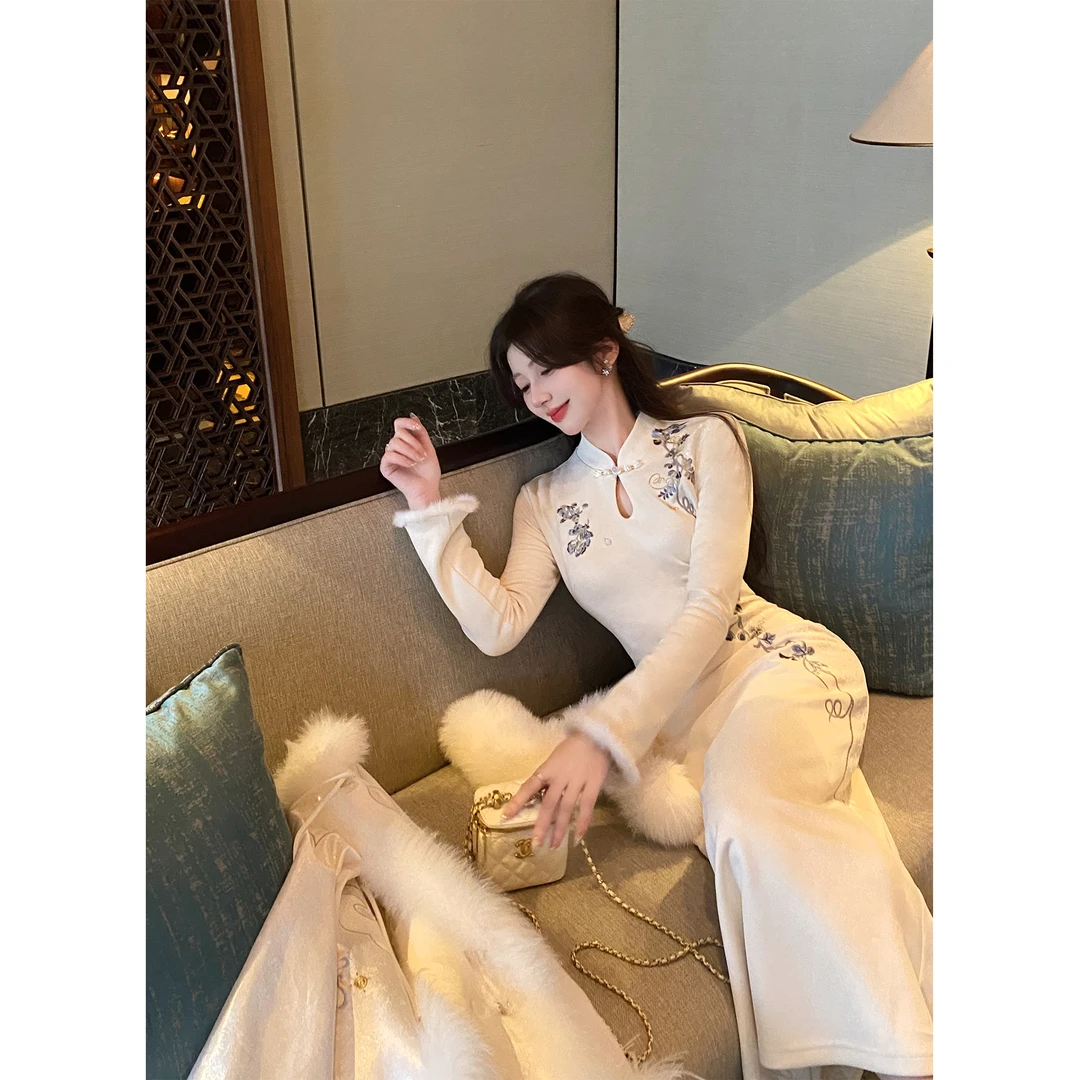 GA盈瓷【涓涓青花】新中式修身显瘦加绒国风气质长款旗袍裙24FW1268