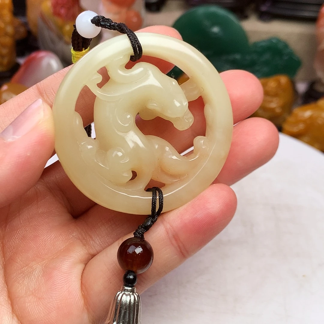 寿山石螭虎雕刻平安牌