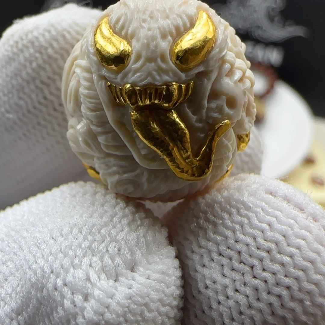 吊坠猴头核桃毒液镶嵌24k