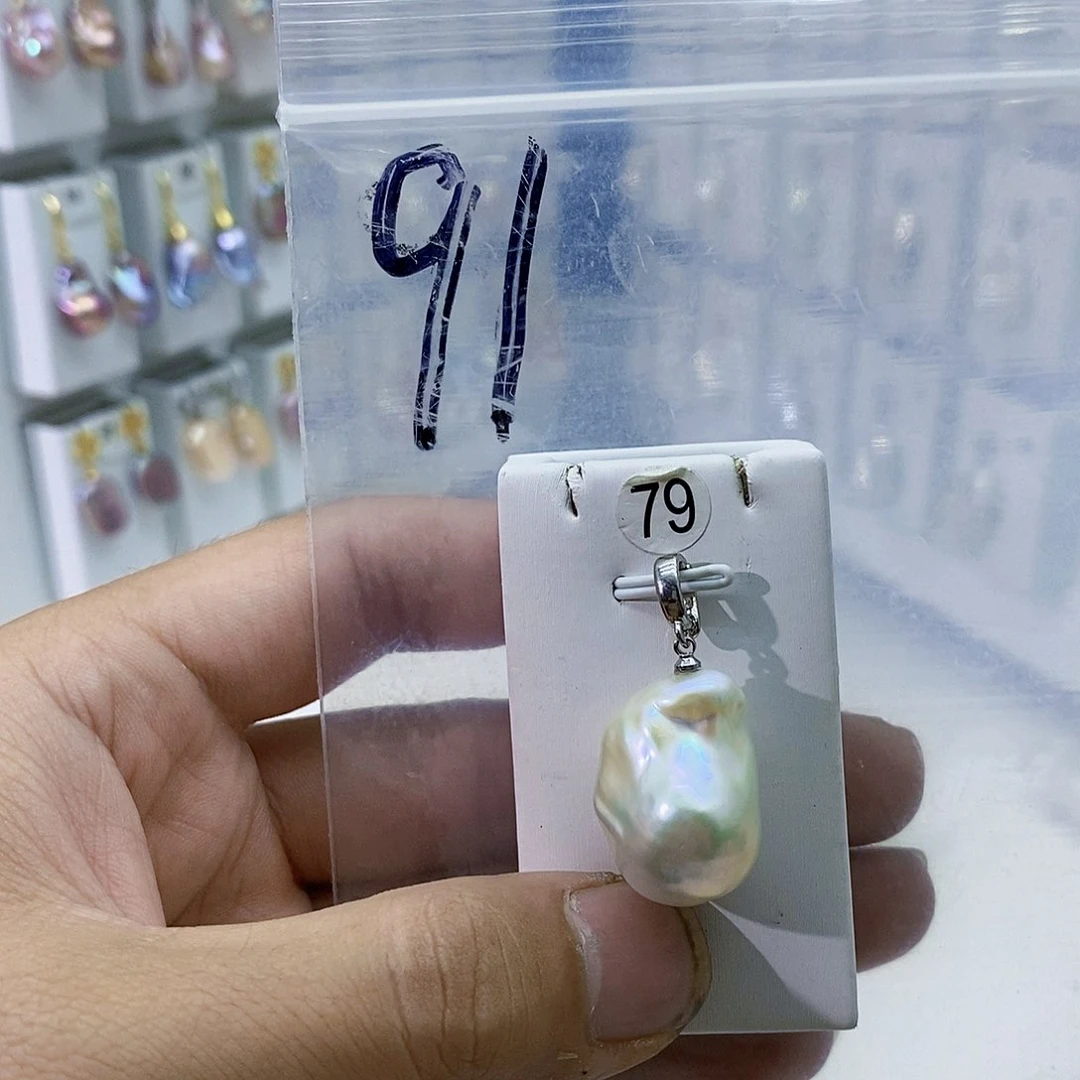 淡水珍珠合金颈饰