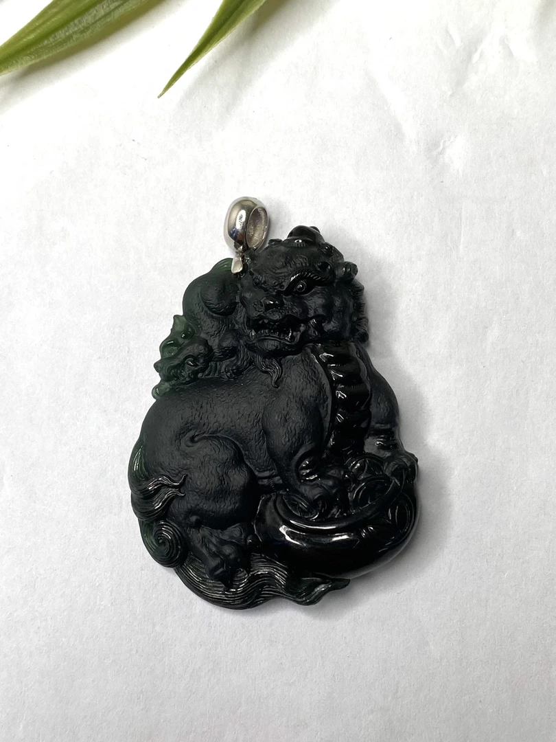 禾月翡翠 墨翠缅甸a货墨翠 18k貔貅牌吊坠 时尚精品
