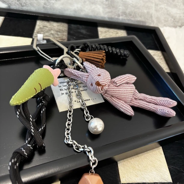 可爱兔子挂饰YS064-货架-5