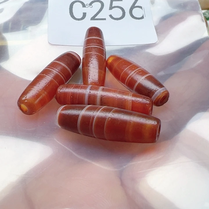 飞***朵玛瑙/玉髓未镶嵌手链