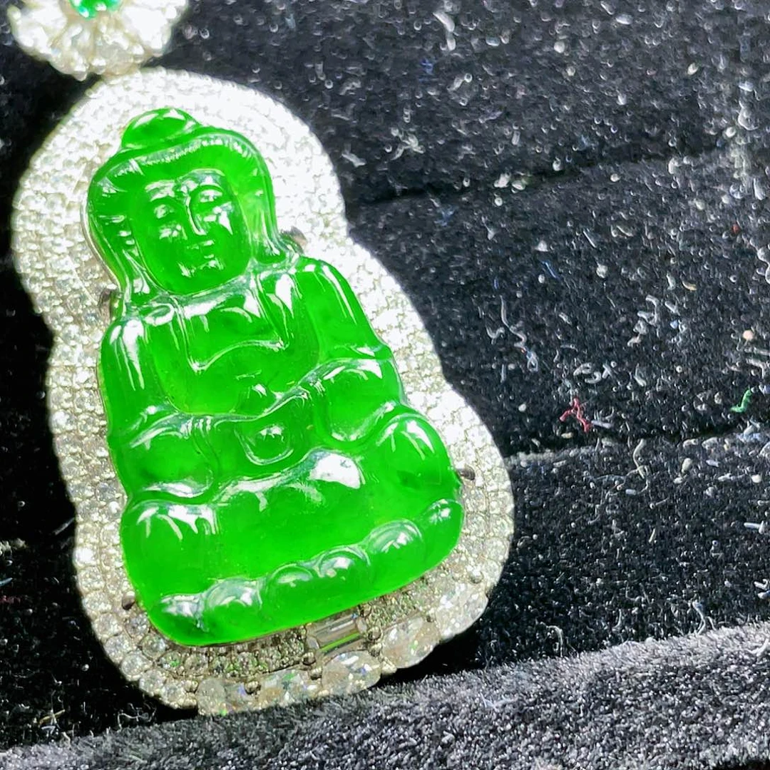 翡翠颈饰未镶嵌9，