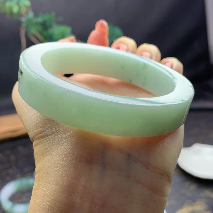 定制翡翠未镶嵌晴绿