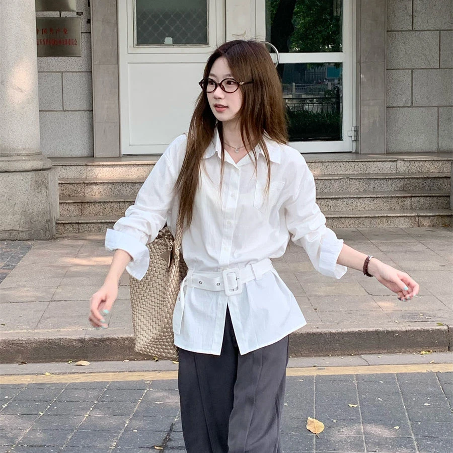 法式气质长袖POLO领白色衬衫女装夏季收腰显瘦中长款蓝色开衫上衣