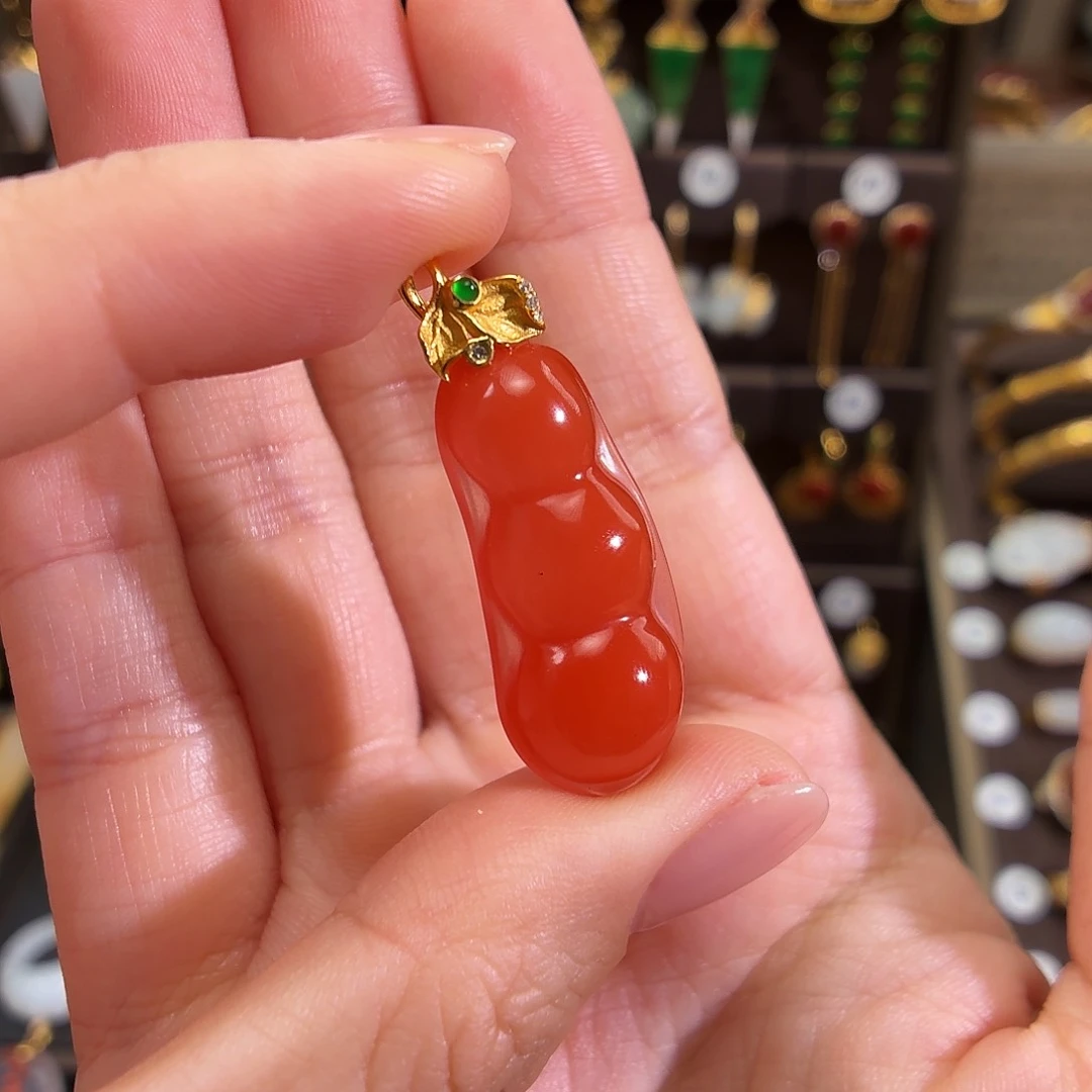 颈饰18K金镶嵌南红玛瑙木*