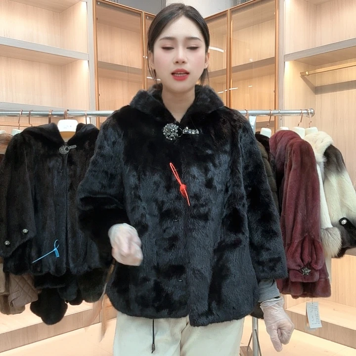 黑色短款戴帽yh0128