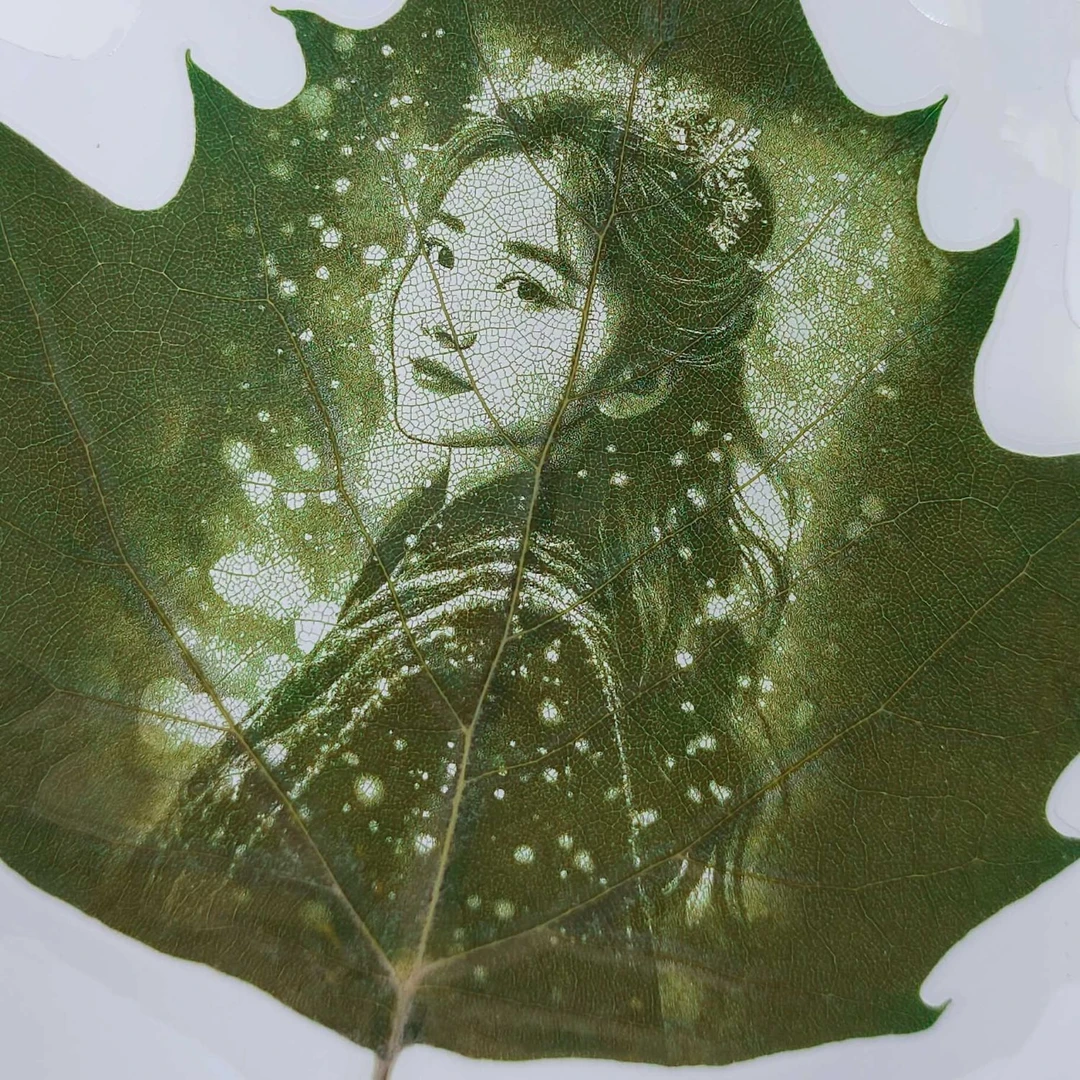 梧桐叶雕刻生日礼物礼物朋友创意照片相框摆台树叶雕刻照片定制