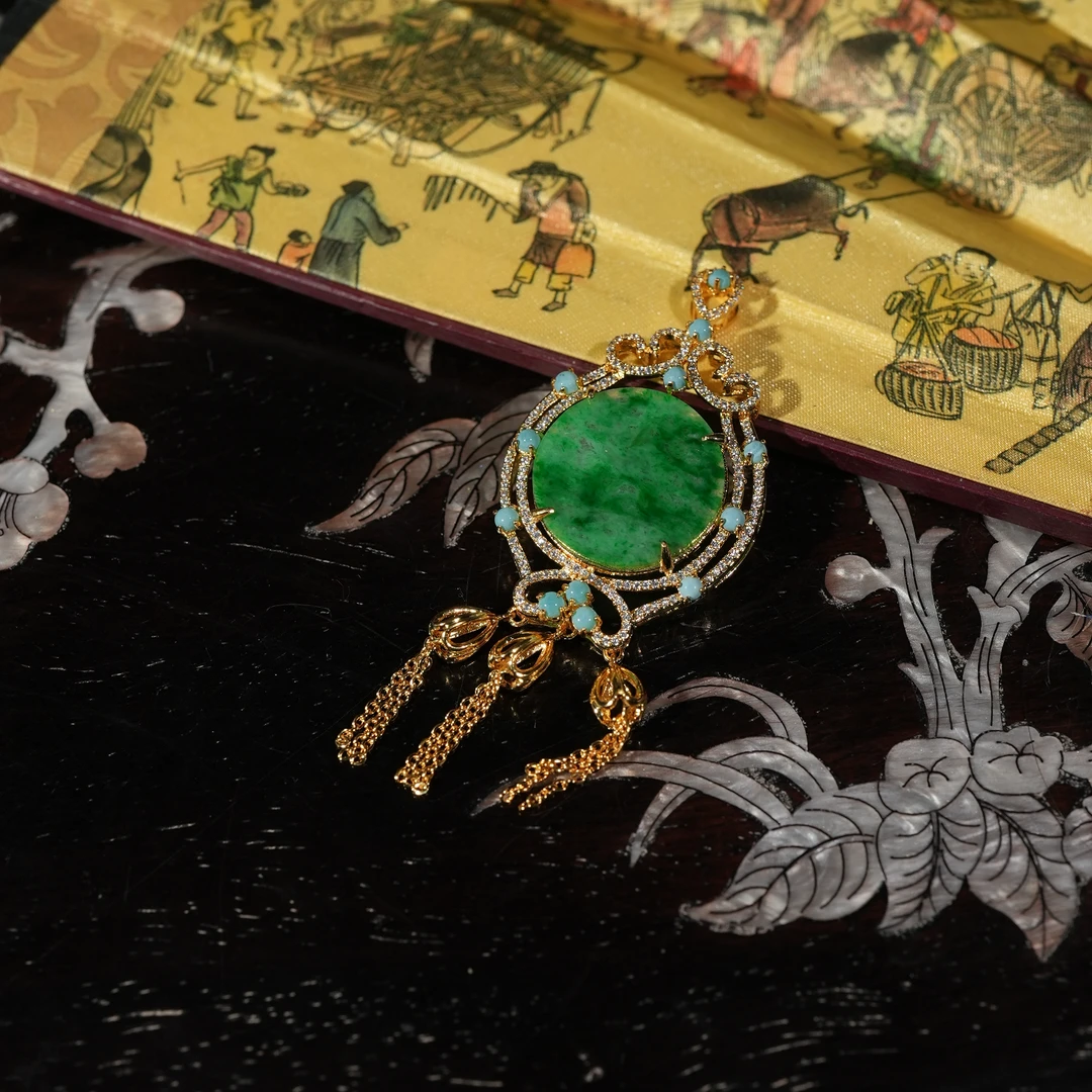 2.13香港王老板-翡翠镶嵌吊坠5y241