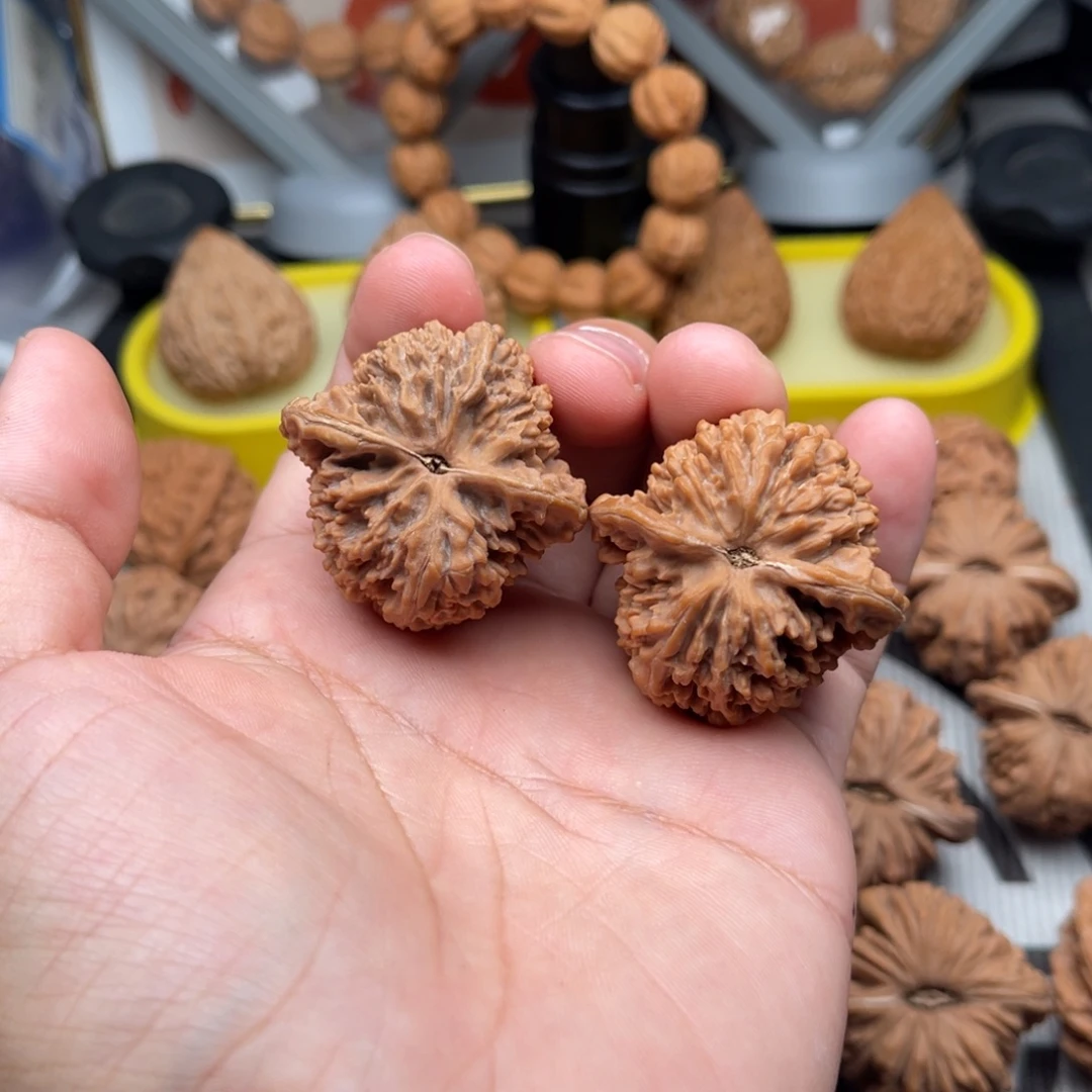 文玩核桃吊坠满天星40