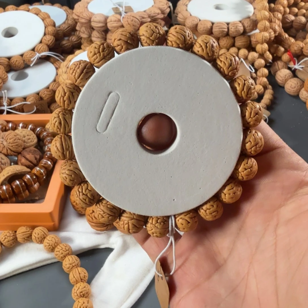 李***伟桃核手串黄桃大肠桃核手串