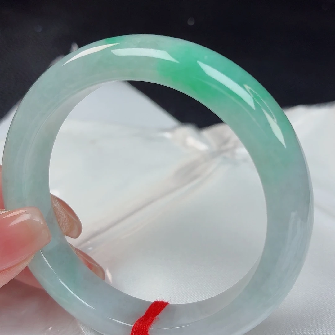 翡翠手镯未镶嵌54