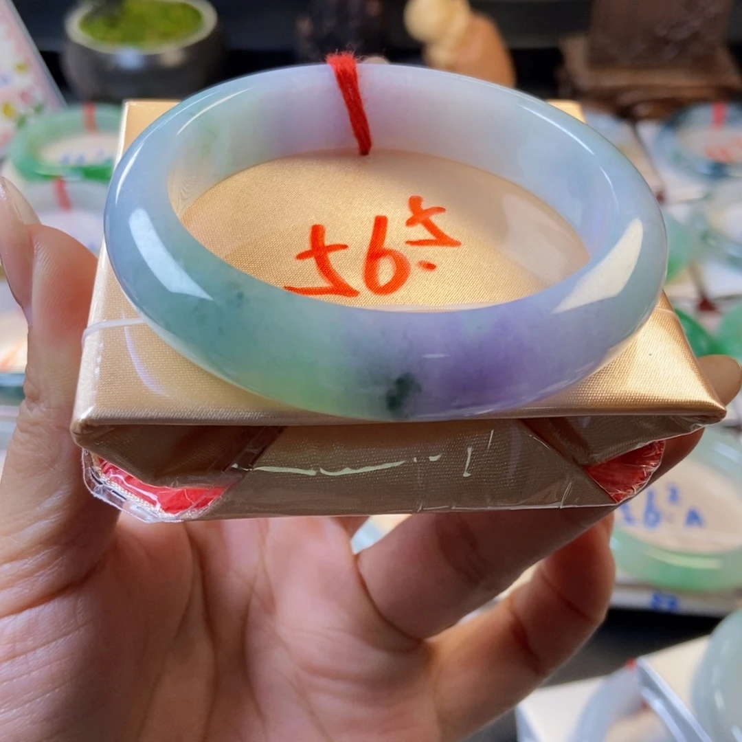 翡翠未镶嵌手镯24胶润春彩