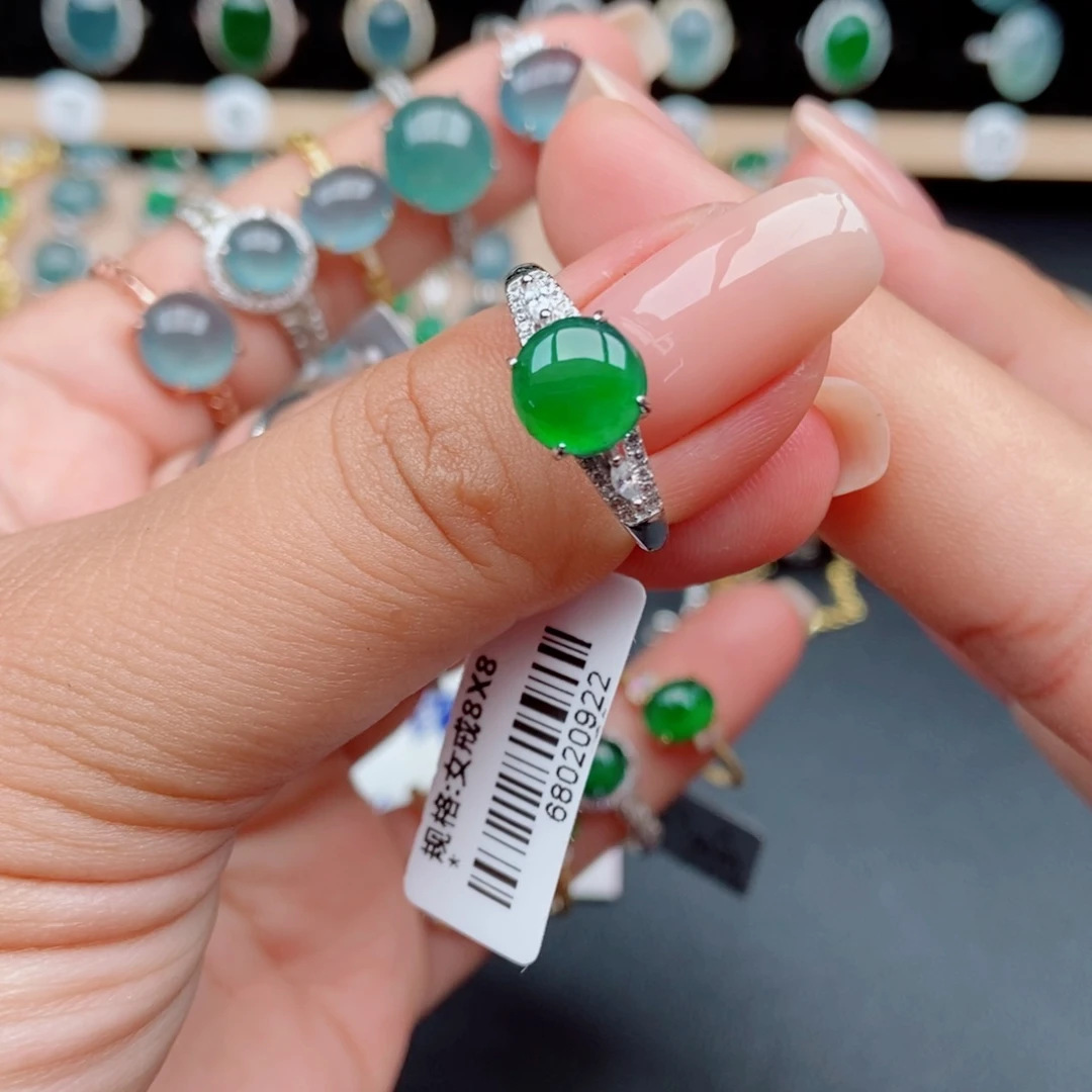 壹***业翡翠银S925镶嵌戒指