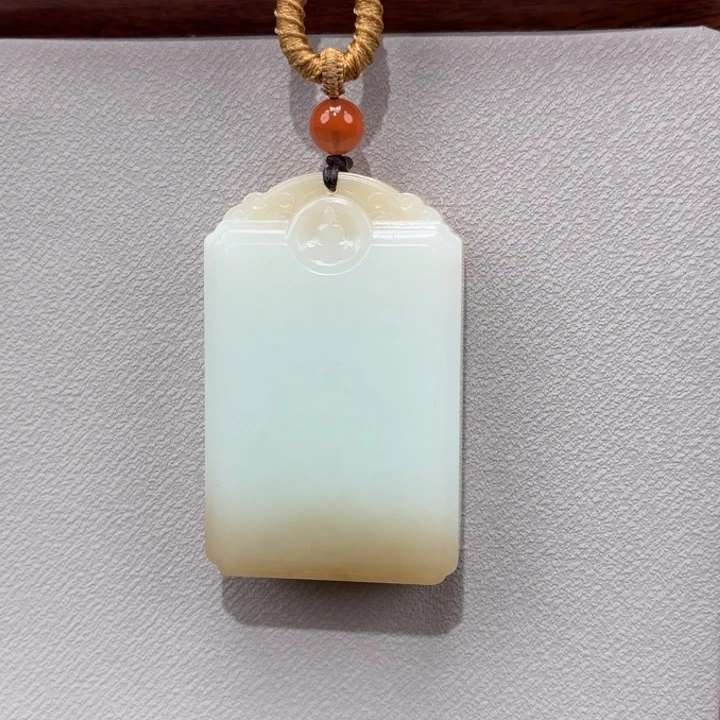 风***沙和田玉未镶嵌颈饰