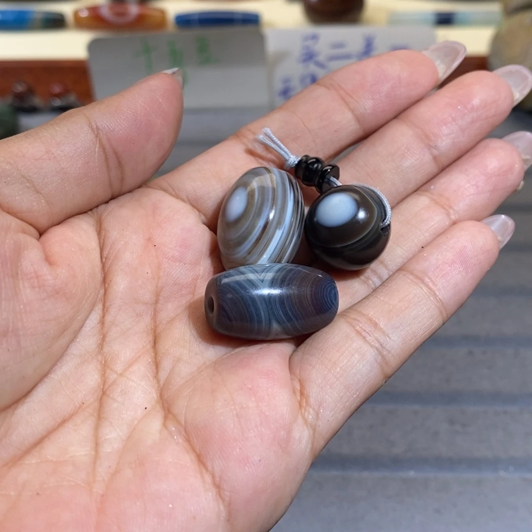 晋***犬玛瑙/玉髓颈饰合金