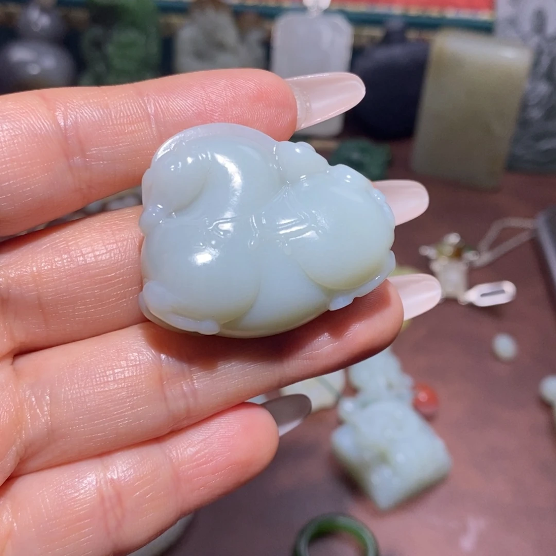 慕***杨和田玉（糖玉）未镶嵌颈饰