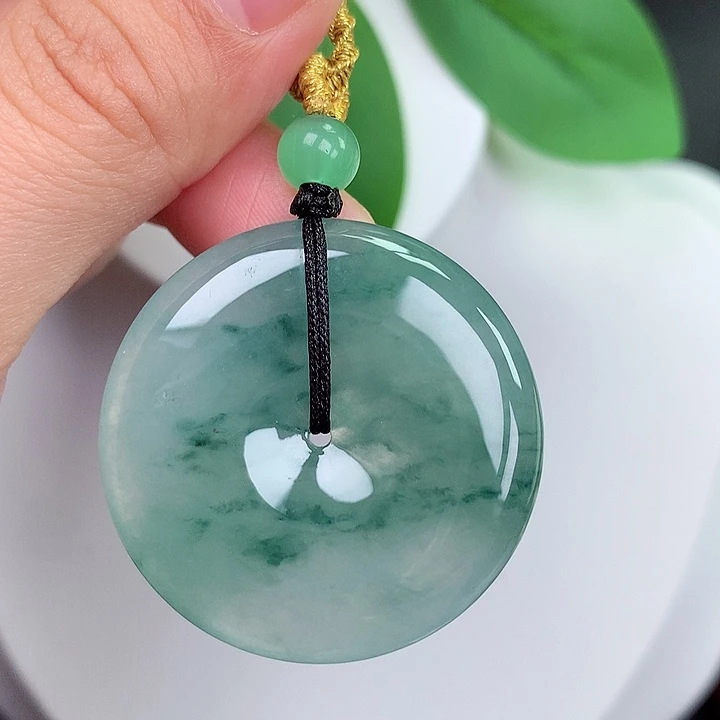 颈饰未镶嵌翡翠平安扣 34.4x5.8mm