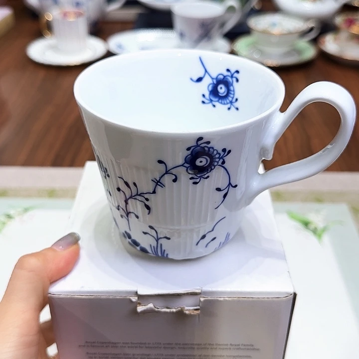 瓷片杯子杯子杯子水杯杯子水杯