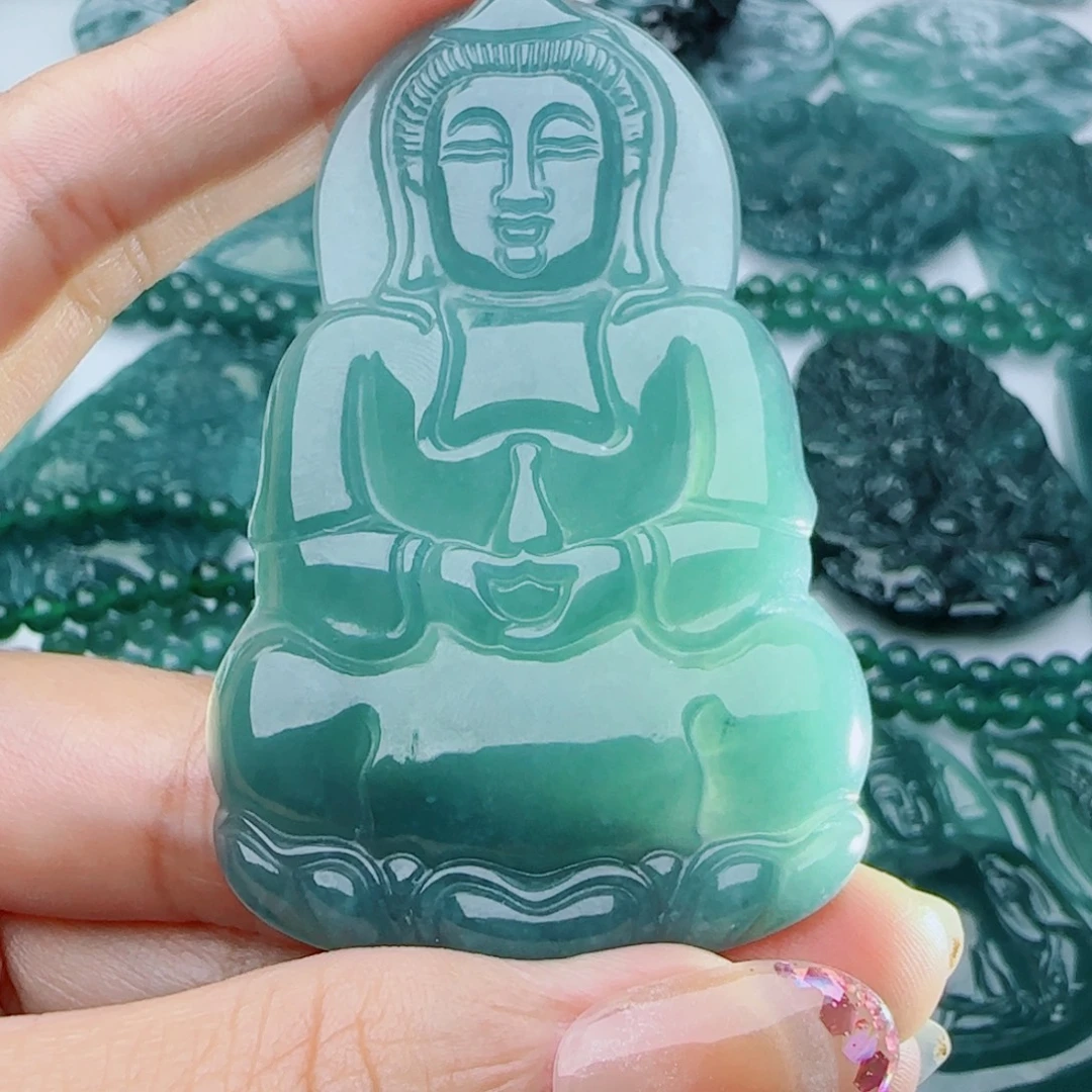颈饰未镶嵌翡翠多样性发货天然的A货翡翠