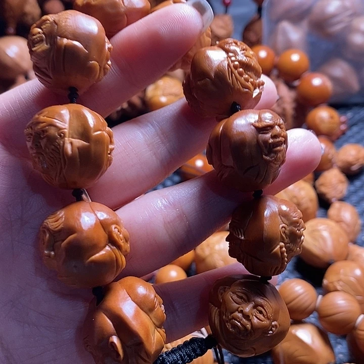 吊坠橄榄核H****.三疯罗汉