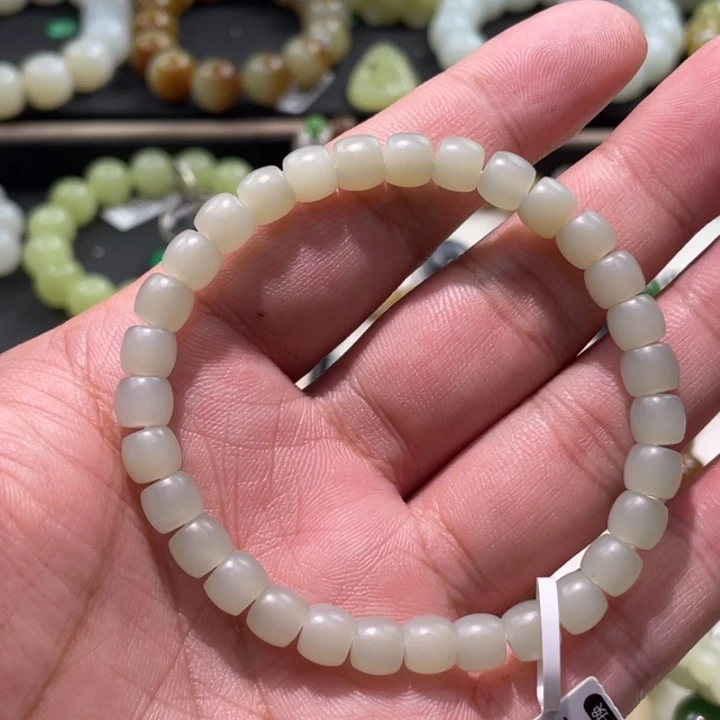 手串未镶嵌和田玉新疆且末青白卡7柔光