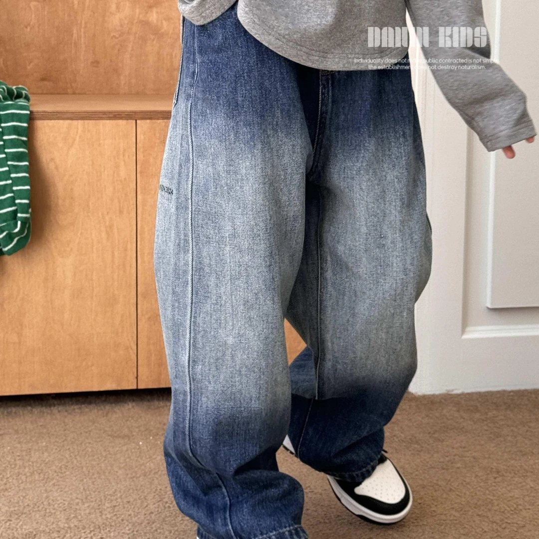 【嗒囜】女童裤子时尚渐变水洗牛仔裤长裤秋季宽松版直筒牛仔休闲裤