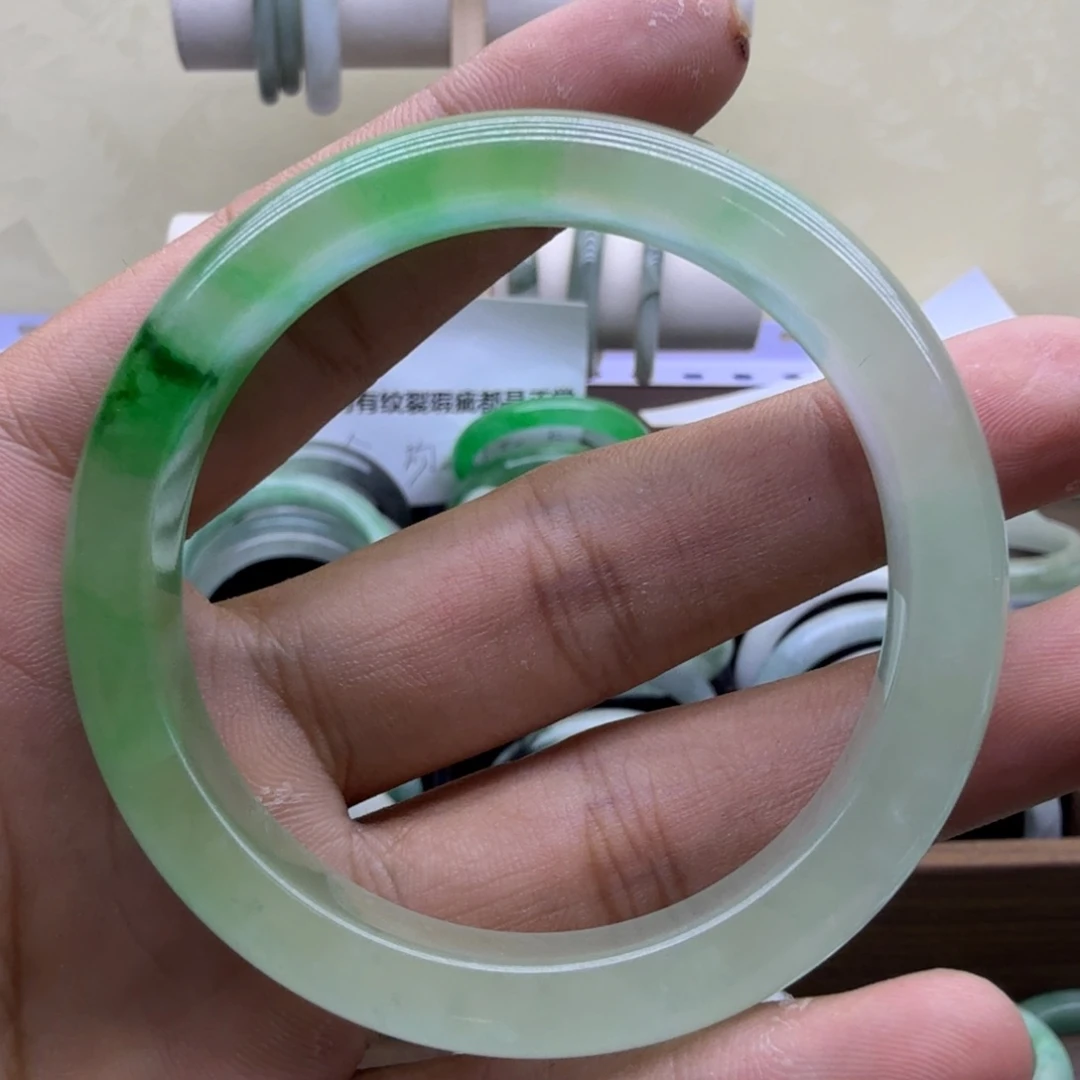 未镶嵌手镯翡翠E11